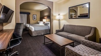 Best Western Plus Hill Country Suites