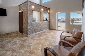 Super 8 by Wyndham Clayton