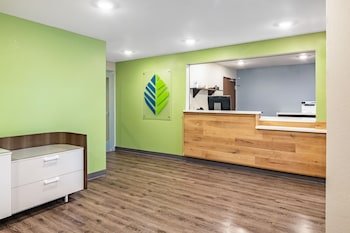 WoodSpring Suites Toledo Maumee