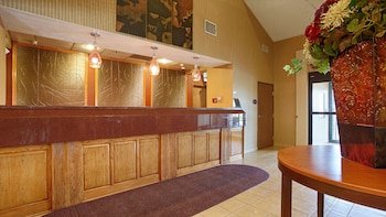 Best Western Plus Woodland Hills Hotel & Suites