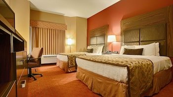 Best Western Plus Woodland Hills Hotel & Suites