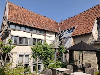 De Beek Anno 1410 Hotel