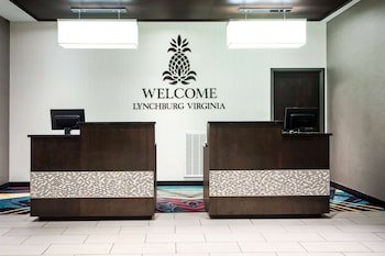 La Quinta Inn & Suites by Wyndham Lynchburg at Liberty Univ.