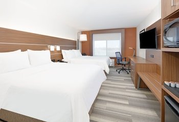 Holiday Inn Express Hotel & Suites Mitchell