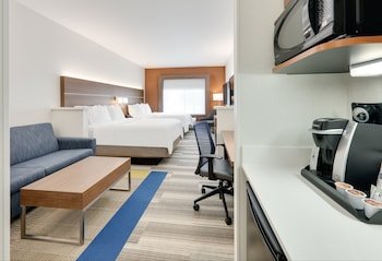 Holiday Inn Express Hotel & Suites Mitchell