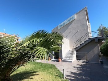 Finikas Garden Beach Resort