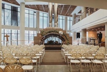 Oak Ridge Hotel & Conference Center