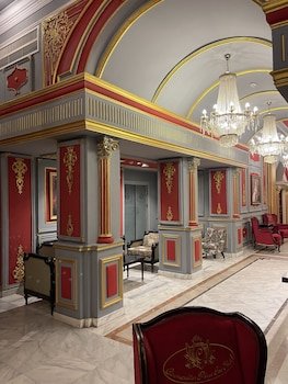 Cosmopolitan Plaza INN Hotel