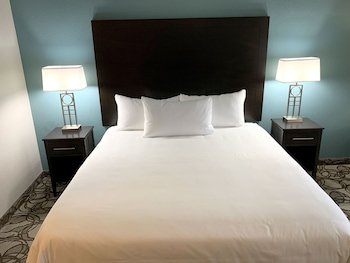 Buffalo Run Hotel