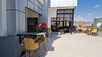 Zemilo Hotel Apartment