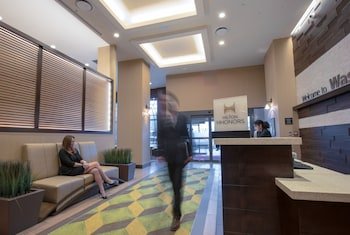 Hampton Inn & Suites Washington DC Navy Yard