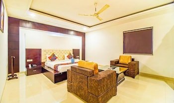 Hotel Transit by FabHotels