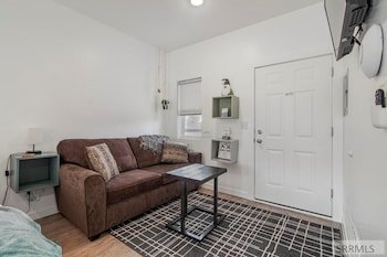 Winzig Lodge