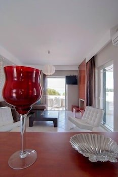 Epavlis Resort