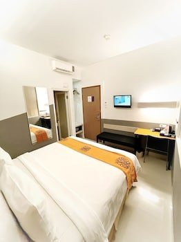 Avirahotel Panakkukang