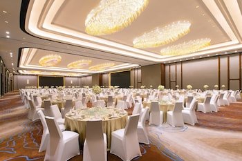 Sheraton Zhanjiang Hotel