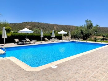 Himonas Apartments
