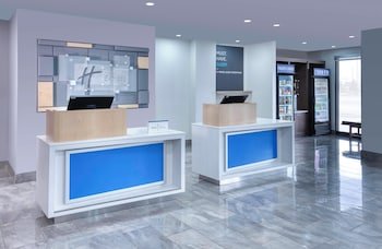 Holiday Inn Express & Suites Mississauga-Toronto Southwest