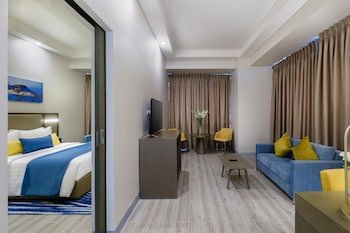 Savoy Hotel Mactan Newtown
