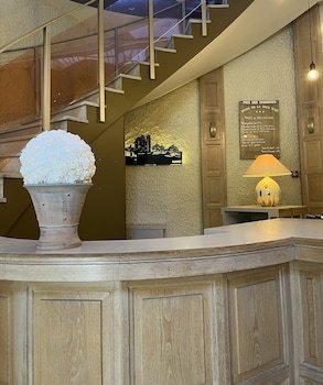 Hotel The Originals de La Tour Maje Rodez