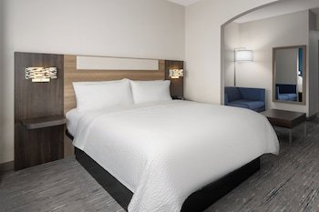 Holiday Inn Express & Suites Leesburg - Historic District