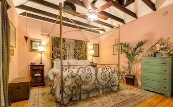 Sweetwater Branch Inn Bed and Breakfast
