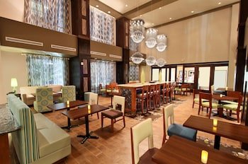Hampton Inn and Suites Winnie