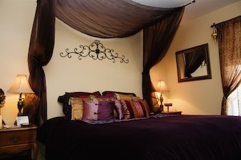 Woodstock Inn Bed & Breakfast