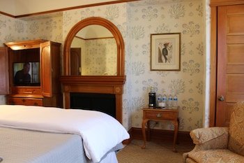 Pacific Grove Inn