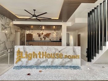 Lighthouse Point Hotel