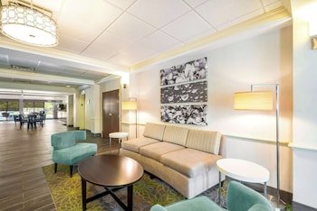 Sleep Inn & Suites