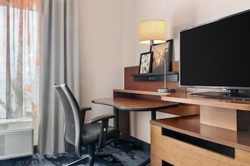 Fairfield Inn & Suites Alexandria