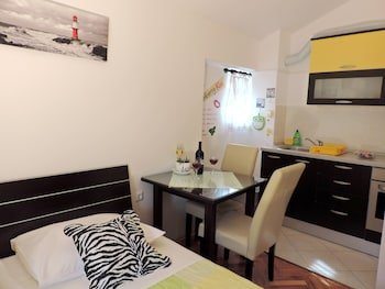 Apartments Lana