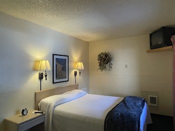 Crown Motel