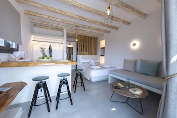 Aelia Suites Milos