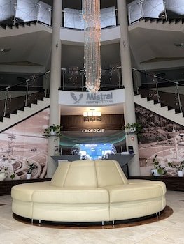 Mistral Hotel Sport