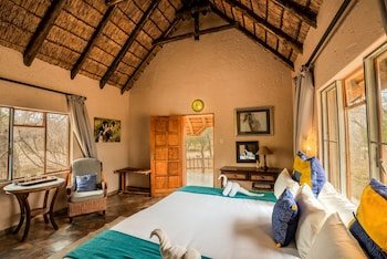 Grasslands Bushman Lodge