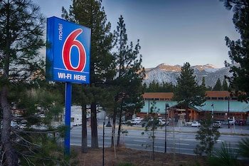 Motel 6 Mammoth Lakes