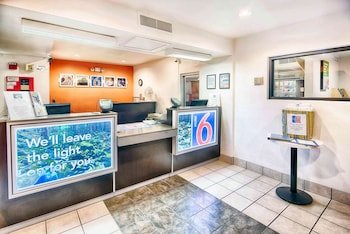 Motel 6 Mammoth Lakes