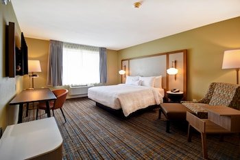 Fairfield Inn & Suites Milwaukee North