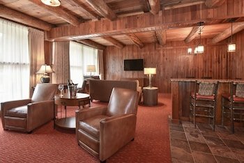 Slopeside Hotel
