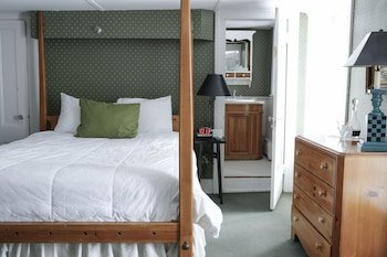 Beekman Arms & Delamater Inn