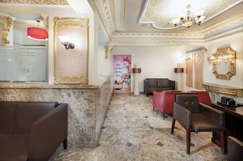 Kanzy Hotel