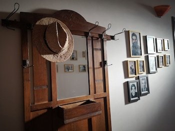 Tobia's House