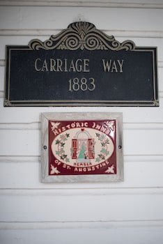 Carriage Way Bed and Breakfast
