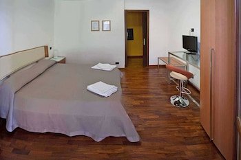 La Fiera Guest House