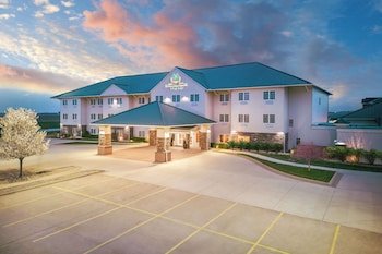 Best Western Plus Green Mill Village Hotel & Suites