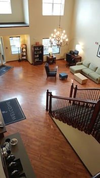 Country Inn & Suites by Radisson, Waterloo, IA