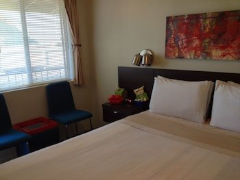 Bayfront Inn