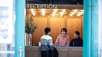 The Life Hostel & Bar Lounge